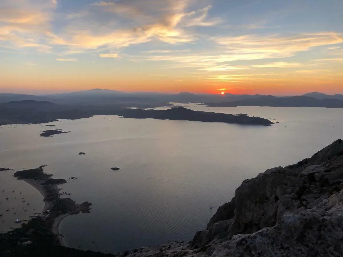 Bed & Breakfast Bed and Breakfast A due passi olbia Italia